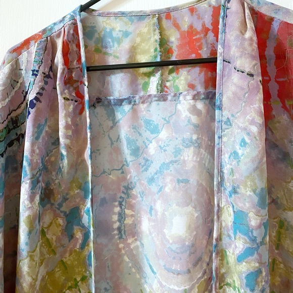 Bohemian style tie-dye throw - Picture 2 of 7